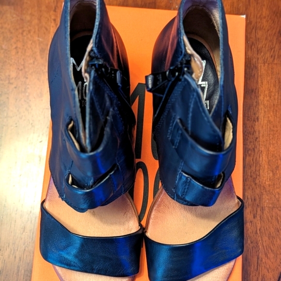 Miz Mooz Brennan Heeled Sandals NIB - Picture 7 of 8